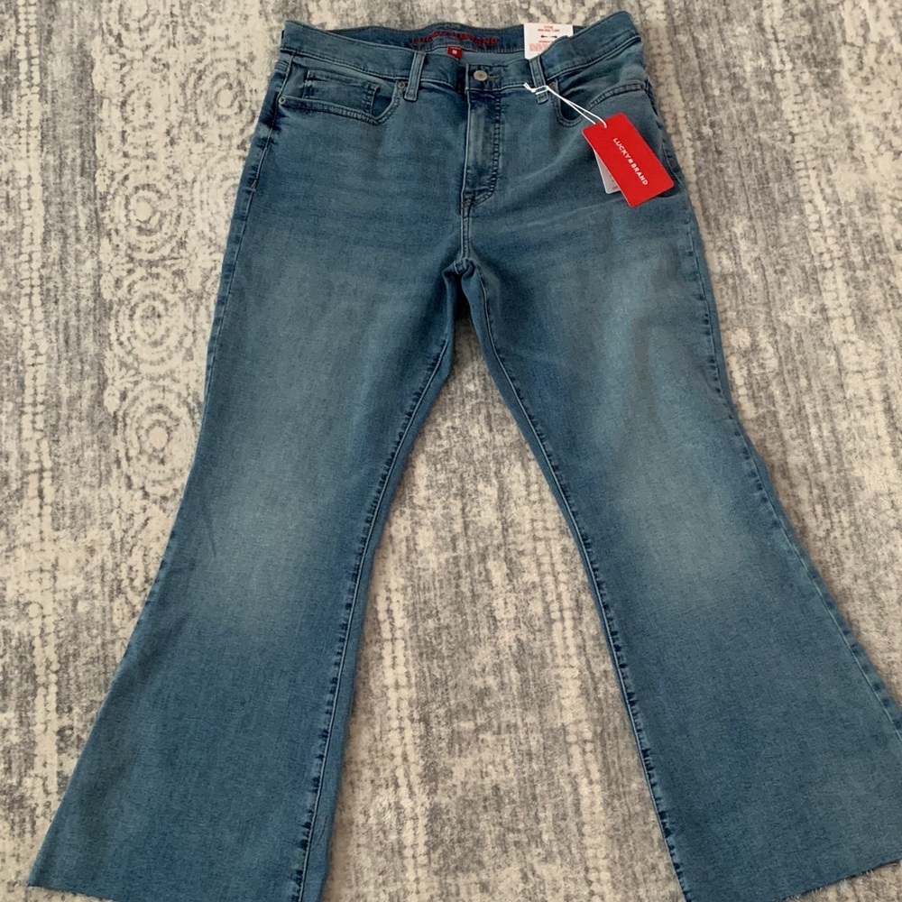 🆕- Lucky Brand STEVIE HIGH RISE FLARE Light Blue Jeans 👖